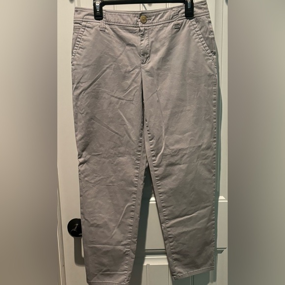 Liz Claiborne size 8 classic fit light gray pants - Picture 3 of 5